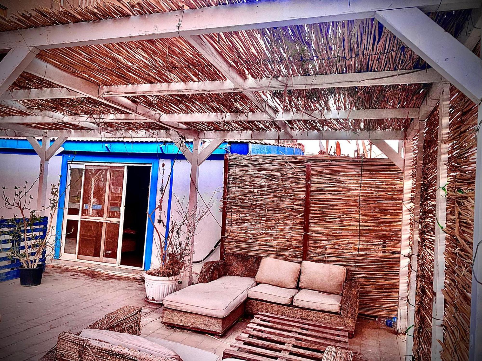 Airport Rooftop Club Luxurious Rooms And Studios Kairo Bagian luar foto