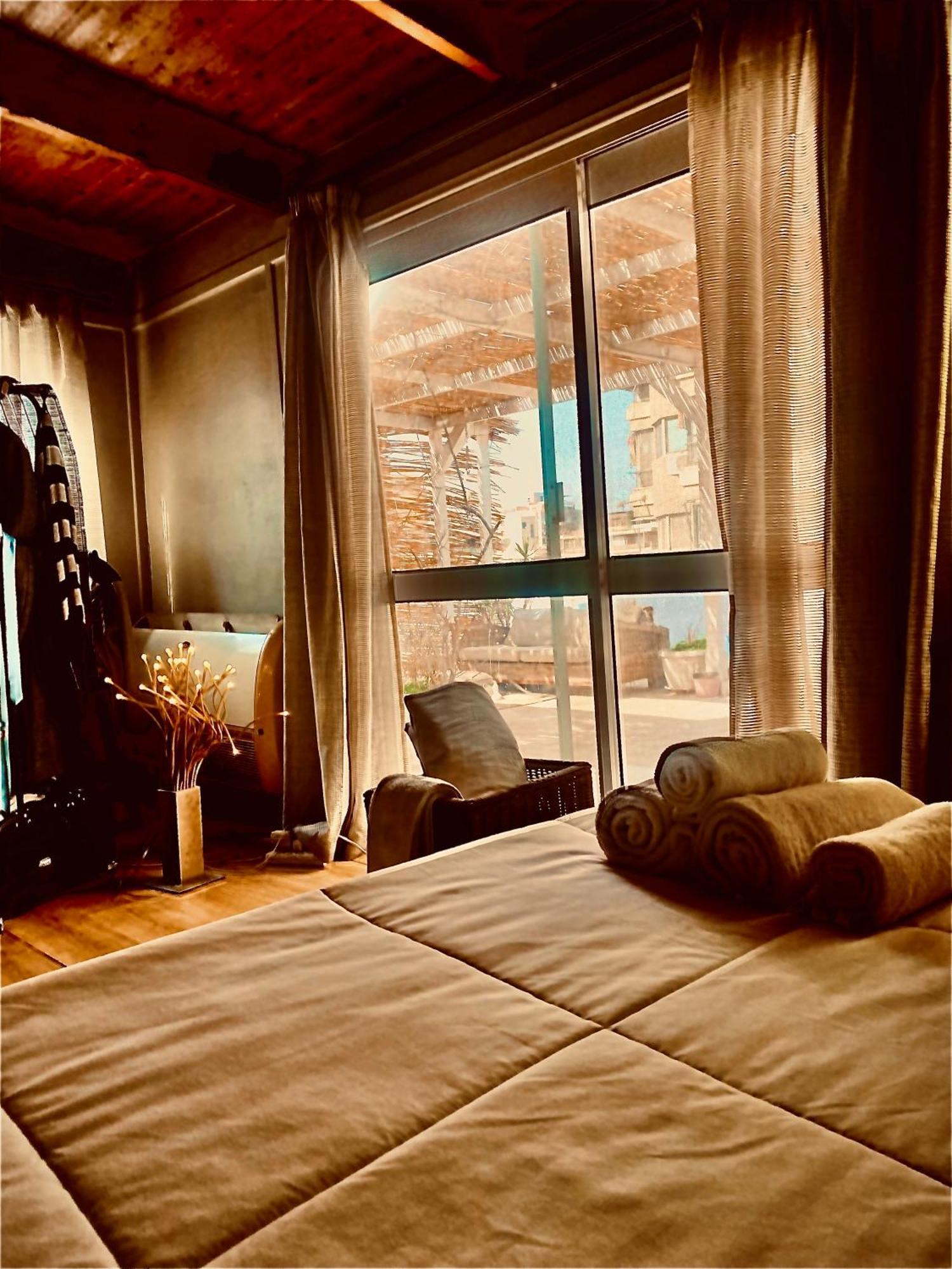 Airport Rooftop Club Luxurious Rooms And Studios Kairo Bagian luar foto