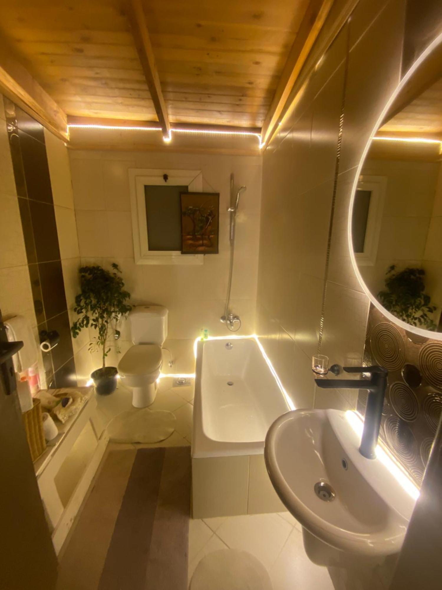 Airport Rooftop Club Luxurious Rooms And Studios Kairo Bagian luar foto